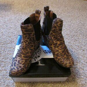 NIB Weeboo Gina 7 Leopard Ankle Boots Animal Print Pull On Wedge Heel Faux Suede